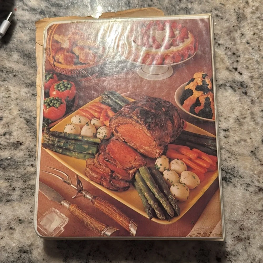 Vintage Microwave Cookbook Norelco